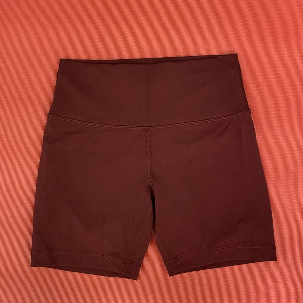 Lululemon Wunder Train High-Rise Short 6”